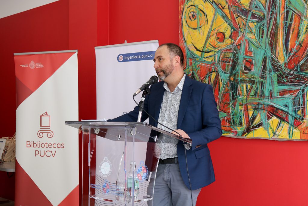 Decano de la Facultad de Ingeniería, Gianni Olguín Contreras, enfatizó que los textos son un producto de la armonización curricular de la Facultad.