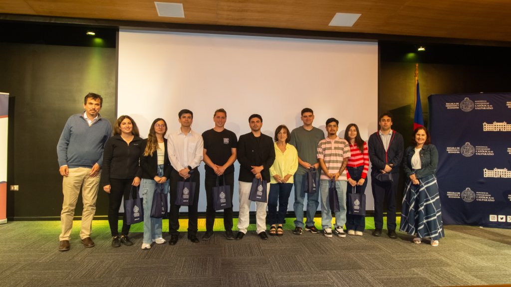 Proyecto “Rapidosos” ganaron el reconocimiento como mejor pitch.